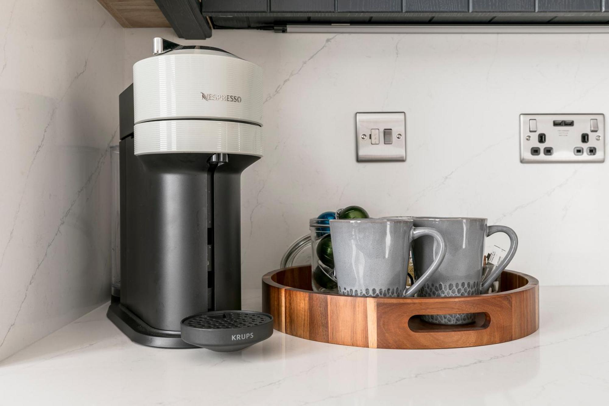 Modern Aptmt, 2 Stops To Central London, Smart Lock, Netflix Ealing Extérieur photo