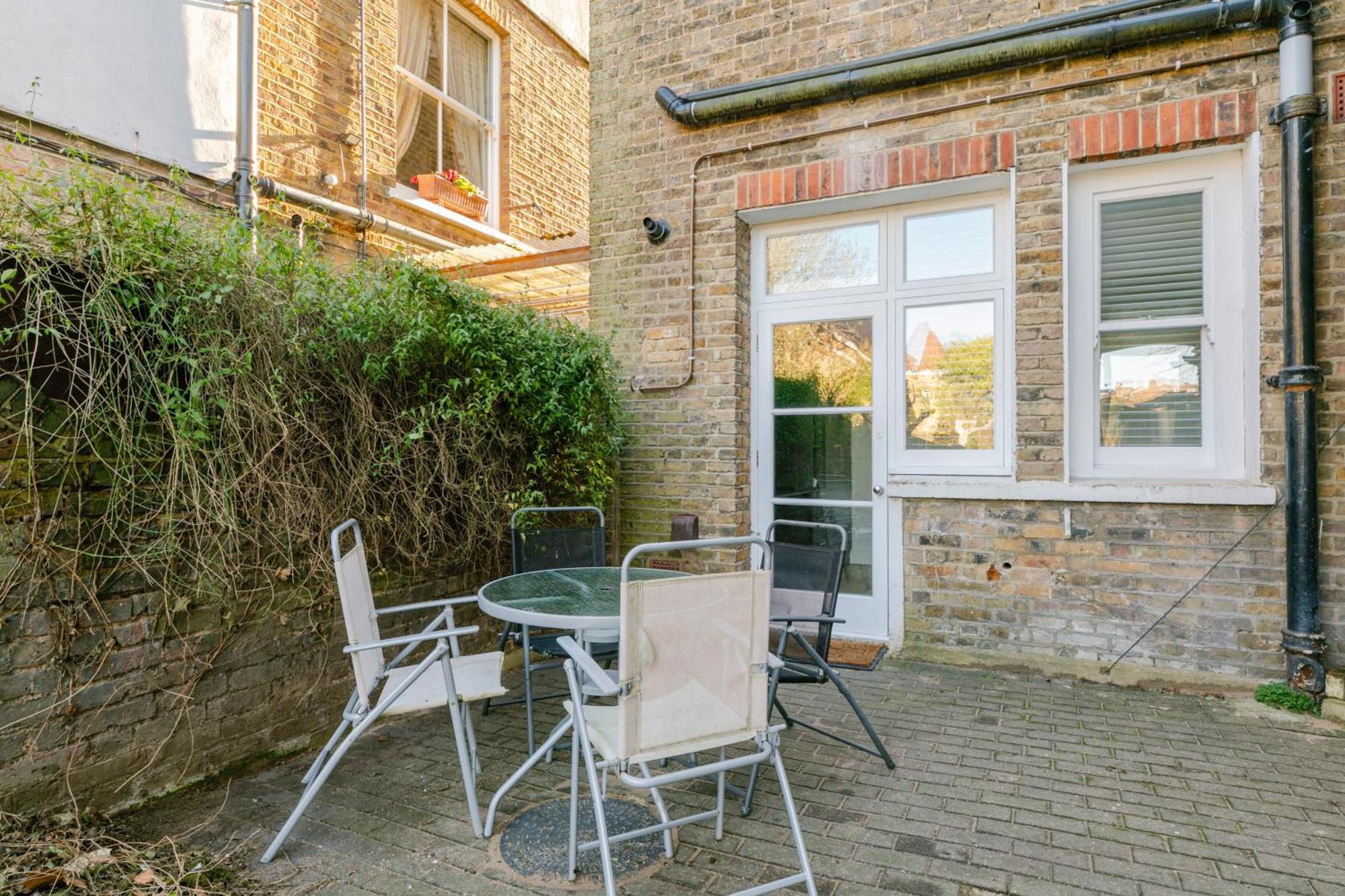 Modern Aptmt, 2 Stops To Central London, Smart Lock, Netflix Ealing Extérieur photo